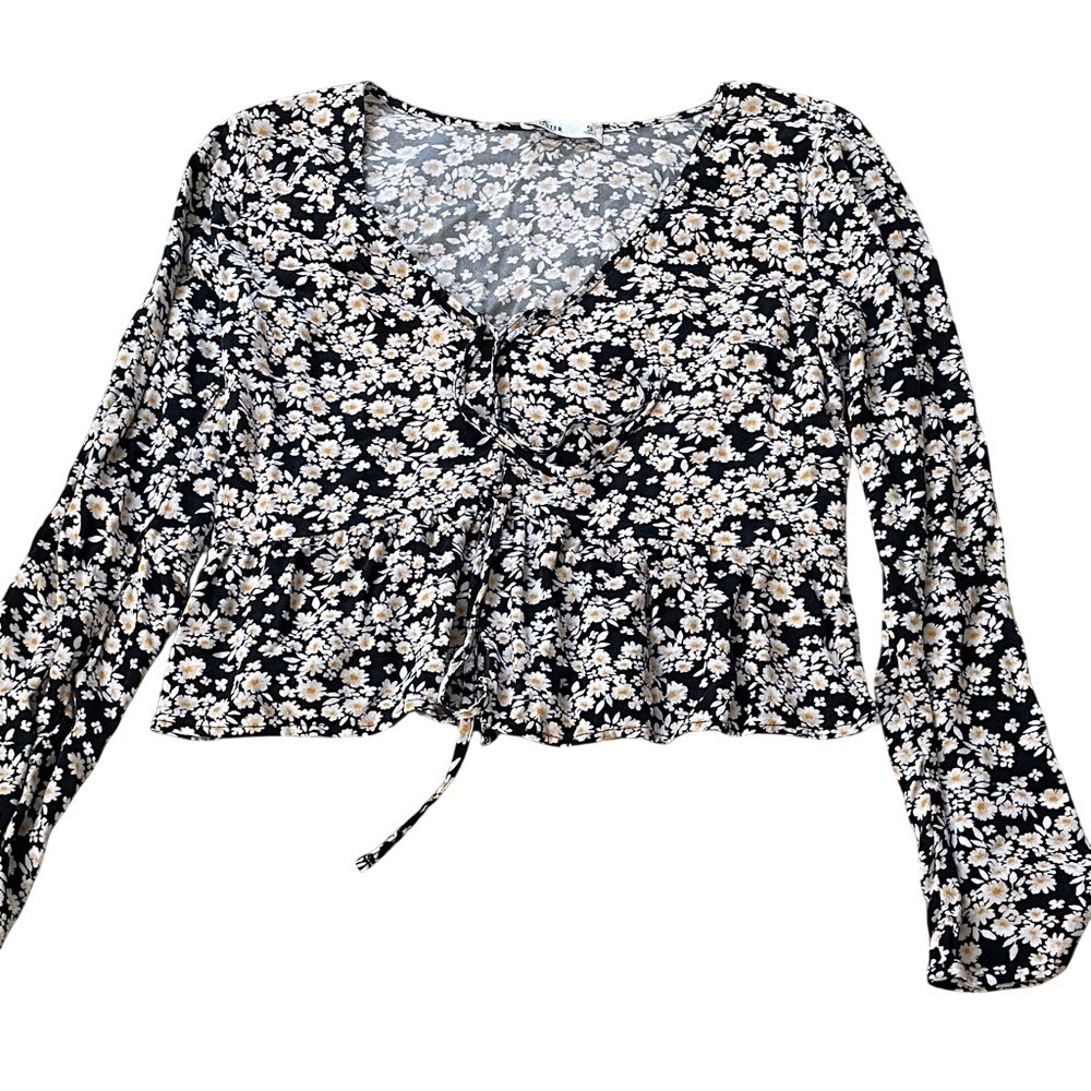 Hollister Black White Daisy Floral Tie Front Peplum Long Sleeve Top Small